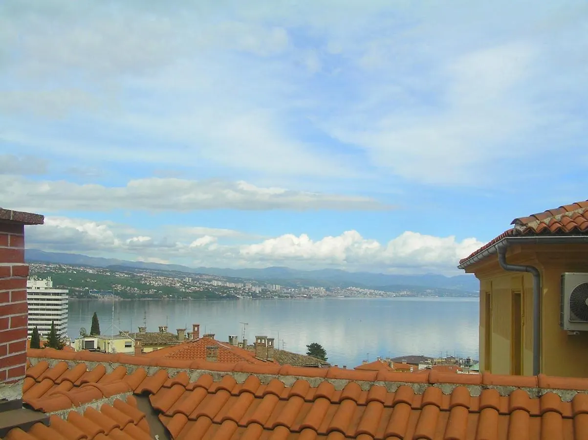 Apartment Bougainvilla Opatija